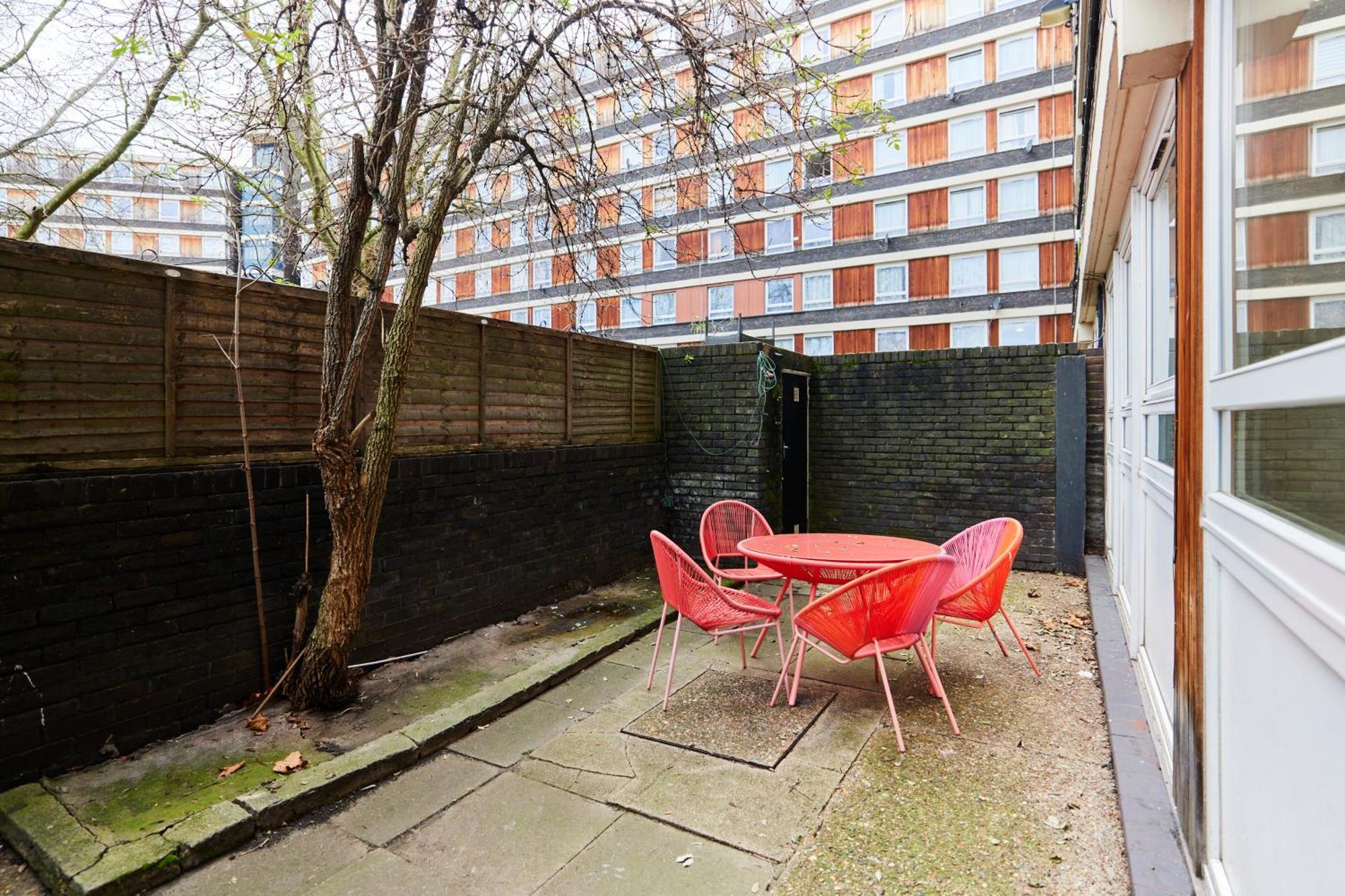 The Kennington Park Crib - Lovely 2Bdr Flat With Garden لندن المظهر الخارجي الصورة